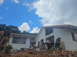 Schule Ekovillca (3)